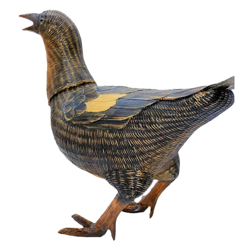 Vintage Chinese Bird Trinket Box Handcrafted Wicker Bamboo Estate Prize 9